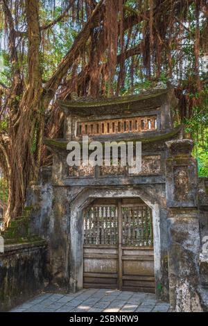 Vietnam, Provinz Ninh Binh, Hoa Lu, ehemalige Hauptstadt Vietnams zwischen 968 und 1010, Tempel des Königs Le Dai Hanh Stockfoto