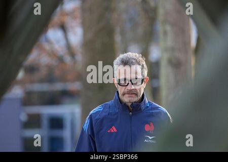 Marcoussis, Frankreich. Februar 2025. Nach seinem Sieg gegen Wales im Stade de France nimmt der XV Frankreich sein Training im CNR (National Rugby Center) in Marcoussis für das nächste Spiel gegen den XV der Rose in England am Samstag, den 8. Februar, wieder auf. Fabien Galthié Wahlleiter/Trainer. Marcoussis, Frankreich am 3. Februar 2025. Foto: Jean Pierre Nguyen Van Hai Barbier/ABACAPRESS. COM Credit: Abaca Press/Alamy Live News Stockfoto