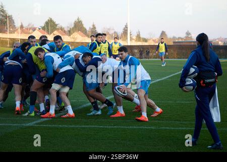 Marcoussis, Frankreich. Februar 2025. Nach seinem Sieg gegen Wales im Stade de France nimmt der XV Frankreich sein Training im CNR (National Rugby Center) in Marcoussis für das nächste Spiel gegen den XV der Rose in England am Samstag, den 8. Februar, wieder auf. Marcoussis, Frankreich am 3. Februar 2025. Foto: Jean Pierre Nguyen Van Hai Barbier/ABACAPRESS. COM Credit: Abaca Press/Alamy Live News Stockfoto