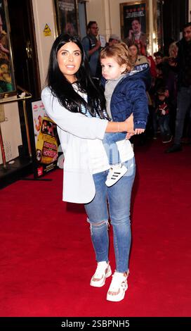 Cara de la Hoyde besuchte am 9. April 2019 die Galavorstellung von Peter Rabbit im Theatre Royal Haymarket London Stockfoto