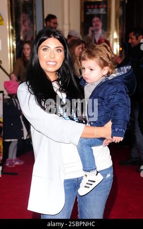 Cara de la Hoyde besuchte am 9. April 2019 die Galavorstellung von Peter Rabbit im Theatre Royal Haymarket London Stockfoto