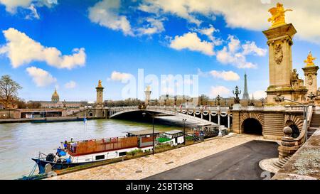 Brücke von Alexandre III. Über die seine in Paris, Frankreich Stockfoto