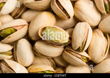Draufsicht auf Pistazien, Nahaufnahme. Stockfoto