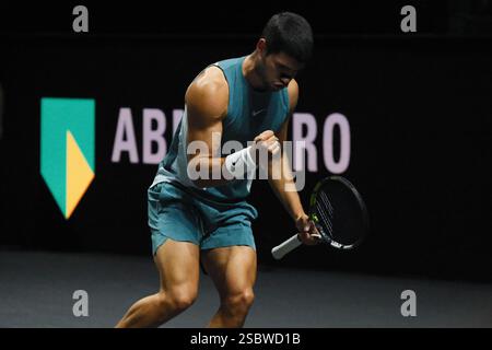 Rotterdam, NL, 4. Februar 2025. ROTTERDAM, NIEDERLANDE - TAG 2: Carlos Alcaraz (es) während der ersten Runde der ABN AMRO OPEN ATP500 gegen Botic Van de Zandschulp (NL) in der Ahoy Arena am 4. Februar 2025 in Rotterdam, Niederlande. (Foto: Carlo Casalini) Credit: Carlo Casalini/Alamy Live News Stockfoto