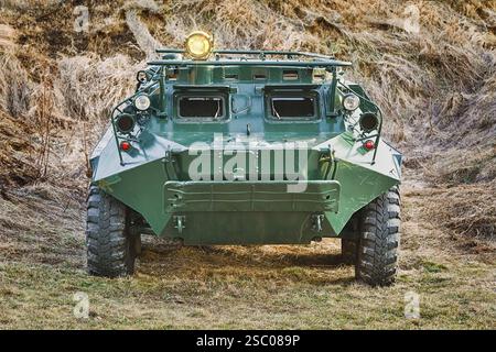 Sowjetischer Achträdriger gepanzerter Personalträger (BTR) Silistra, Bulgarien, Europa Stockfoto