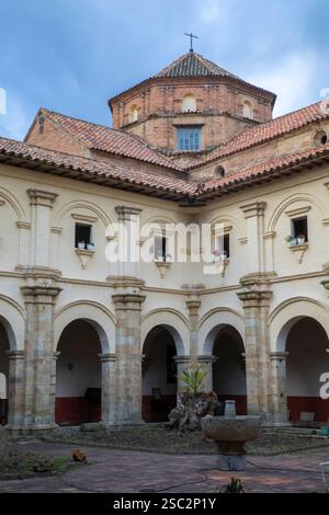 Klostermuseum unserer Lieben Frau von Monguí. Das Museum verfügt über 9 Räume, in denen Kunstwerke von Künstlern wie Gregorio Vásquez de Arce y Ceballos, Baltasa, ausgestellt sind Stockfoto