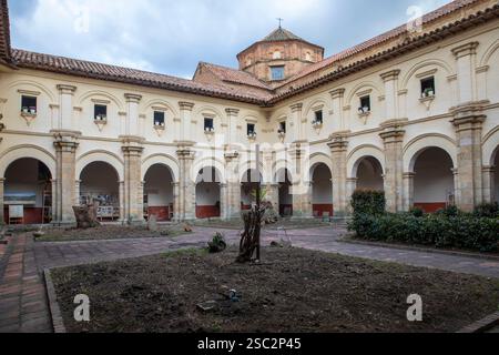 Klostermuseum unserer Lieben Frau von Monguí. Das Museum verfügt über 9 Räume, in denen Kunstwerke von Künstlern wie Gregorio Vásquez de Arce y Ceballos, Baltasa, ausgestellt sind Stockfoto