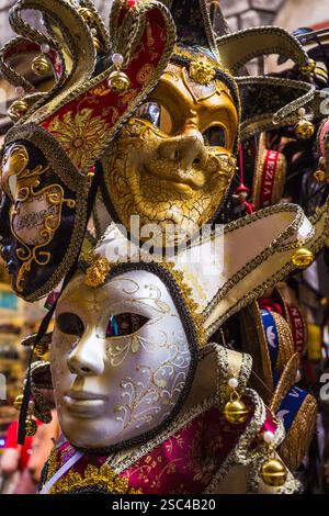 Typische bunte Maske aus der Karneval von Venedig, Venedig, Italien Stockfoto