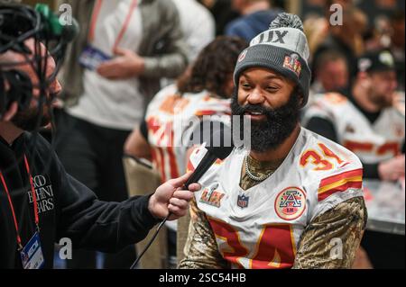 Die Kansas City Chiefs, Samaje Perine, laufen zurück, während einer Medienkonferenz im New Orleans Marriott, USA. Die Kansas City Chiefs treffen am Sonntag im Super Bowl LIX auf die Philadelphia Eagles. Bilddatum: Mittwoch, 5. Februar 2025. Stockfoto