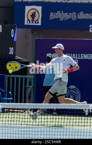 Chennai, Tamil Nadu, INDIEN. Februar 2025. Chennai Open 2025 :. Billy Harris (GBR) in Aktion (Credit Image: © Seshadri Sukumar/ZUMA Press Wire) NUR REDAKTIONELLE VERWENDUNG! Nicht für kommerzielle ZWECKE! Stockfoto