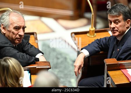 Paris, Frankreich. Februar 2025. Paris am 5. Februar 2025 befragt der französische Premierminister Francois Bayrou während einer Sitzung mit Fragen an die Regierung in der französischen Nationalversammlung Credit: HMB Media/Alamy Live News Stockfoto