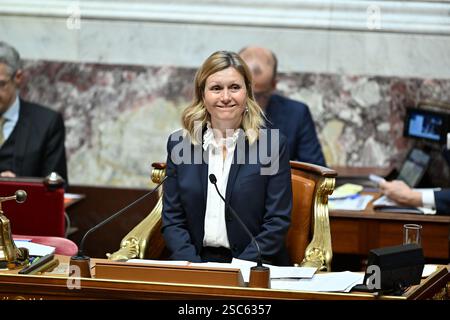 Paris, Frankreich. Februar 2025. Paris am 5. Februar 2025, Fragen an die Regierung - Yaël Braun-Pivet Präsident Nationalversammlung während einer Sitzung von Fragen an die Regierung in der französischen Nationalversammlung Credit: HMB Media/Alamy Live News Stockfoto