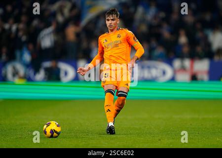 Barcelona, Spanien. Februar 2025. Asencio von Real Madrid spielte am 1. Februar 2025 im RCDE-Stadion in Barcelona, Spanien, während des La-Liga-Spiels zwischen RCD Espanyol und Real Madrid. (Foto: Sergio Ruiz/IMAGO) Credit: PRESSINPHOTO SPORTS AGENCY/Alamy Live News Stockfoto