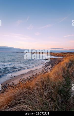 Sonnenaufgang am Togston Beach, Druridge Bay Northumberland, 2025 Stockfoto