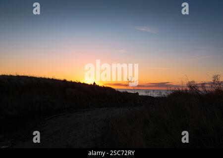 Sonnenaufgang am Togston Beach, Druridge Bay Northumberland, 2025 Stockfoto
