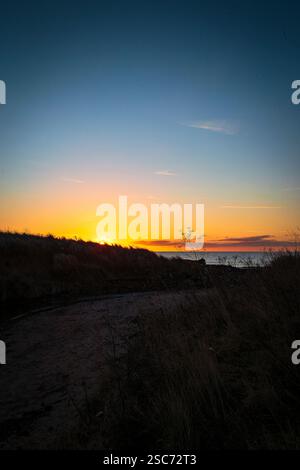 Sonnenaufgang am Togston Beach, Druridge Bay Northumberland, 2025 Stockfoto
