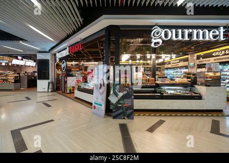 Bangkok, Thailand - 24. Januar 2020: Storefront des Gourmet to Go Stores in Bangkok. Stockfoto