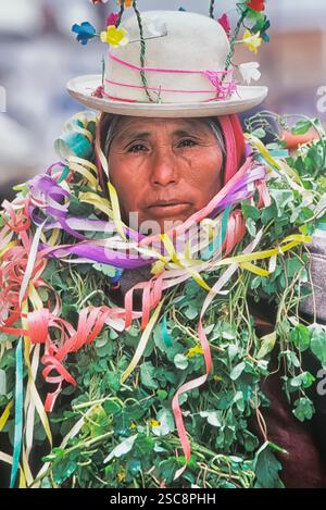 Frau trägt Karneval Kostüm, Karneval von Oruro, Oruro, Bolivien, Südamerika Stockfoto