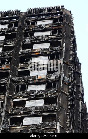 Grenfell Tower, Wohnturm Block, North Kensington, London, England, Großbrand 14. Juni 2017, Stockfoto