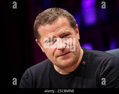 Hamburg, Deutschland. Februar 2025. Max Eberl, Sportdirektor von Bayern München, während einer Podiumsdiskussion auf der SPOBIS-Branchenkonferenz im CCH (Congress Center Hamburg). Quelle: Christian Charisius/dpa/Alamy Live News Stockfoto