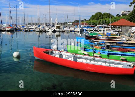 Der Hafen von Thonon am Ufer des Genfer Sees. Stockfoto