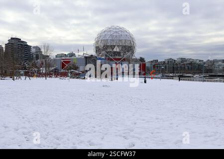 Science World & Creekside Park nach einem Schneesturm in Vancouver, British Columbia. Stockfoto