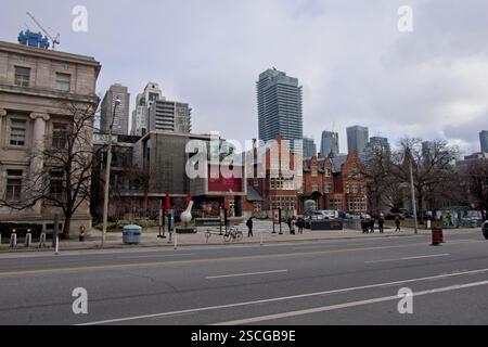 Toronto Kanada – 7. Januar 2025 – das George R. Gardiner Museum of Ceramic Art (kurz Gardiner Museum) ist ein Keramikmuseum in Toronto Stockfoto