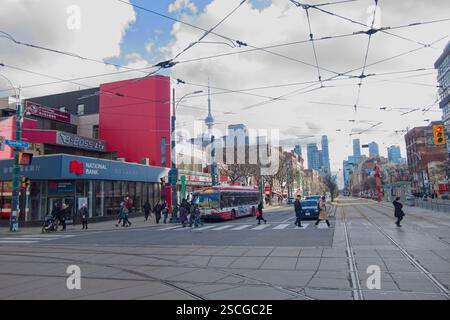 Toronto Kanada - 3. Januar 2025 - Toronto City Scenes von Dundas St W und Spadina Ave Stockfoto
