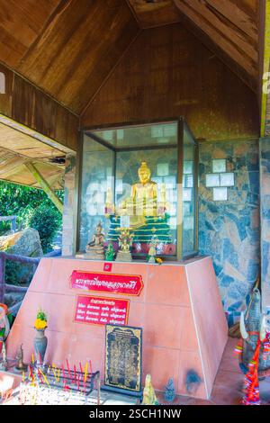 PHUKET, THAILAND - 14 Februar: Big Buddha Tempel-Komplex, am 14. Februar 2013. Die Konstruktion erfolgt nur auf Spenden angewiesen. Stockfoto
