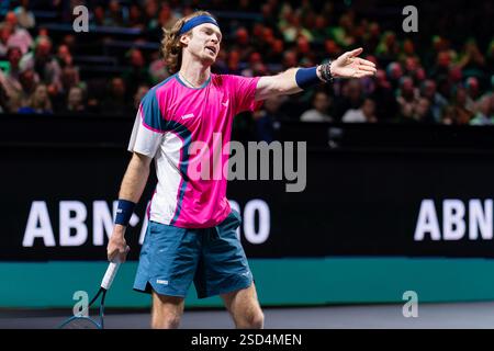 Rotterdam, Niederlande. Februar 2025. ROTTERDAM, NIEDERLANDE - 7. FEBRUAR: Andrey Rublev aus Russland reagiert am 5. Tag der ABN AMRO Open in Rotterdam Ahoy am 7. Februar 2025 in Rotterdam, Niederlande. (Foto von Joris Verwijst/Orange Pictures) Credit: Orange Pics BV/Alamy Live News Stockfoto