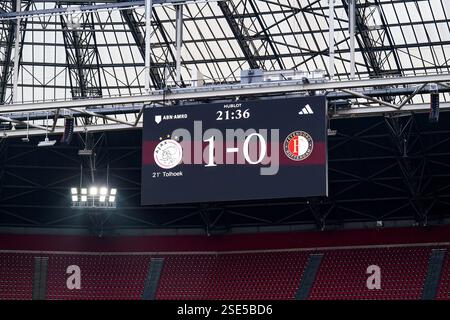 Amsterdam, Niederlande. Februar 2025. Amsterdam - das Ergebnis der fünfzehnten Runde der Azerion Vrouwen Eredivisie in der Saison 2024/2025. Das Spiel findet am 8. Februar 2025 in der Johan Cruijff Arena zwischen Ajax V1 und Feyenoord V1 in Amsterdam statt. Credit: Box to Box Pictures/Alamy Live News Stockfoto