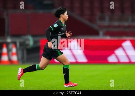 Amsterdam, Niederlande. Februar 2025. Amsterdam - Mao Itamura von Feyenoord V1 während der fünfzehnten Runde der Azerion Vrouwen Eredivisie in der Saison 2024/2025. Das Spiel findet am 8. Februar 2025 in der Johan Cruijff Arena zwischen Ajax V1 und Feyenoord V1 in Amsterdam statt. Credit: Box to Box Pictures/Alamy Live News Stockfoto