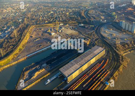 Luftaufnahme, Südhafen mit Baustelle und Baukran, Fahrn, Duisburg, Ruhrgebiet, Nordrhein-Westfalen, Deutschland Stockfoto