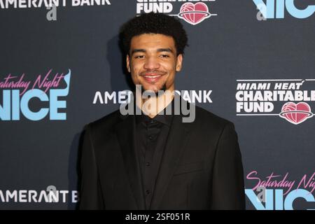 Miami, USA. Februar 2025. MIAMI, FLORIDA - 08. FEBRUAR: Kel'el Ware #7 der Miami Heat nimmt am 8. Februar 2025 an der 15. Jährlichen Miami Heat Charitable Gala im Kaseya Center Teil. Quelle: SIPA USA/Alamy Live News Stockfoto