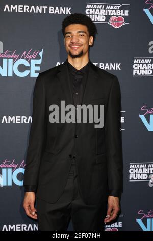 Miami, USA. Februar 2025. MIAMI, FLORIDA - 08. FEBRUAR: Kel'el Ware #7 der Miami Heat nimmt am 8. Februar 2025 an der 15. Jährlichen Miami Heat Charitable Gala im Kaseya Center Teil. Quelle: SIPA USA/Alamy Live News Stockfoto