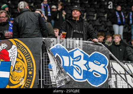 Alkmaar, Niederlande. Februar 2025. ALKMAAR - 02.09.2025, AFAS-Stadion. Niederländischer Eredivisie Football 2024/2025, während des Spiels AZ - PEC Zwolle. PEC Zwolle Supporters Credit: Pro Shots/Alamy Live News Stockfoto