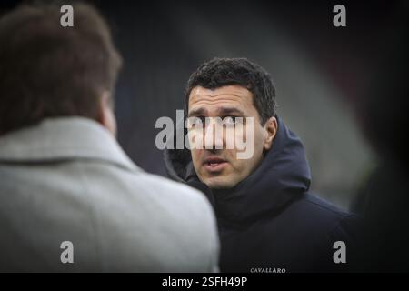 Alkmaar, Niederlande. Februar 2025. ALKMAAR - 02.09.2025, AFAS-Stadion. Niederländischer Eredivisie Football 2024/2025, AZ-Trainer Maarten Martens vor dem Spiel AZ - PEC Zwolle. Beschreibung: Pro Shots/Alamy Live News Stockfoto