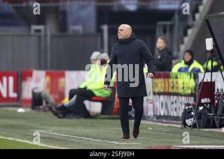 Alkmaar, Niederlande. Februar 2025. ALKMAAR - 02.09.2025, AFAS-Stadion. Niederländischer Eredivisie Football 2024/2025, während des Spiels AZ - PEC Zwolle. Beschreibung: Pro Shots/Alamy Live News Stockfoto