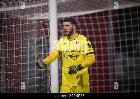 Seraing, Belgien. Februar 2025. Seraings Torhüter Lucas Margueron wurde während eines Fußballspiels zwischen RFC Seraing und SK Beveren am Sonntag, den 9. Februar 2025, in Seraing am 21. Tag der zweiten Liga der Challenger Pro League 2024-2025 in der belgischen Meisterschaft gezeigt. BELGA FOTO JOHN THYS Credit: Belga News Agency/Alamy Live News Stockfoto