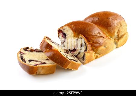 Brötchen mit Mohnsamen isoliert auf weißem Hintergrund. Stockfoto