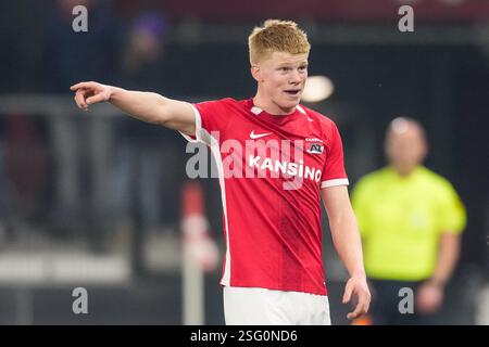 Alkmaar, Niederlande. Februar 2025. ALKMAAR, NIEDERLANDE - 9. FEBRUAR: Kees Smit von AZ Punkten während eines niederländischen Eredivisie-Spiels zwischen AZ und PEC Zwolle im AFAS Stadion am 9. Februar 2025 in Alkmaar, Niederlande. (Foto von Ed van de Pol/Orange Pictures) Credit: Orange Pics BV/Alamy Live News Stockfoto