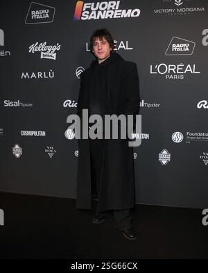 Sanremo, Italien. Februar 2025. Sanremo, 75. Italienisches Songfestival - Erscheinen auf der Radio Italia Party - Rkomi Credit: Unabhängige Fotoagentur/Alamy Live News Stockfoto