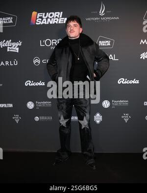 Sanremo, Italien. Februar 2025. Sanremo, 75. Italienisches Songfestival - Erscheinen auf der Radio Italia Party - Olly Credit: Unabhängige Fotoagentur/Alamy Live News Stockfoto
