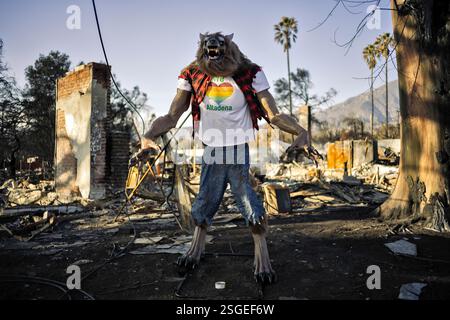 Altadena, Usa. Februar 2025. Schäden durch den Eaton-Brand im westlichen Bereich der Gemeinde Altadena. 9/2025 Altadena, CA., USA (Foto: Ted Soqui/SIPA USA) Credit: SIPA USA/Alamy Live News Stockfoto
