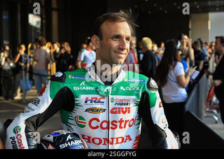 Bangkok, Thailand. Februar 2025. Johann Zarco #5 (Französisch) CASTROL Honda LCR, nehmen Sie am 9. Februar 2025 an der Veranstaltung MotoGP Season Launch 2025 Thailand in einem Einkaufszentrum in Bangkok Teil. In Bangkok. (Foto: Teera Noisakran/SIPA USA) Credit: SIPA USA/Alamy Live News Stockfoto