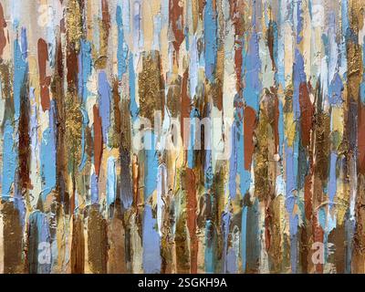 Foto von rustikalen und verwitterten Holzpaneelen mit bunten Streifen. Farbe Blau, Rot, Braun und weiß. Rustikales Vintage-Holz Stockfoto