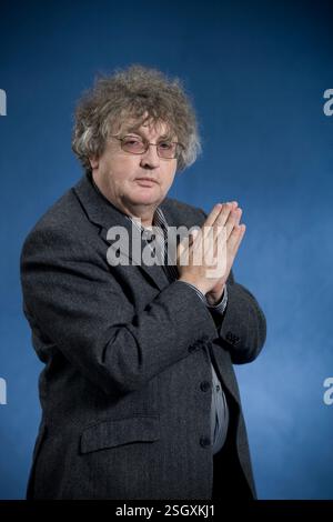 Paul Muldoon, der mit dem Pulitzer-Preis ausgezeichnet wurde, wurde auf dem Edinburgh International Book Festival vorgestellt, wo er über sein Buch „Plan B“ sprach. Die dreiwöchige Veranstaltung ist das größte Literaturfestival der Welt und findet während des jährlichen Edinburgh Festivals statt. Die Veranstaltung 2010 bot Vorträge und Präsentationen von mehr als 500 Autoren aus aller Welt. Stockfoto