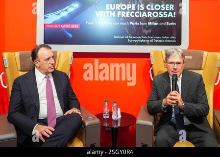 Mailand, Italien. Februar 2025. Pietro Diamantini ( Business Director Alta Velocita Trenitalia ) und Marco Caposciutti ( CEO Trenitalia France ) während der Pressekonferenz “ New Mailand Paris Eisenbahnabschnitt “ Mailand, Norditalien - Montag, 10. Februar 2025. - Eco - (Foto: Spada/LaPresse) Credit: LaPresse/Alamy Live News Stockfoto