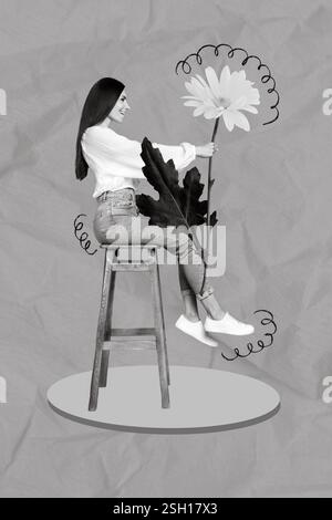 Vertikales kreatives Collagenfoto eines fröhlichen, optimistischen, reizenden Mädchens, das auf einem Stuhl sitzt und die blaue Blume isoliert auf grünem Hintergrund hält Stockfoto