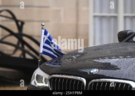 Paris, Frankreich. Februar 2025. Ankunft des Premierministers der Hellenischen Republik Kyriakos Mitsotakis am Rande des Gipfels für Maßnahmen gegen KI im Elysee-Palast am 10. Februar 2025. - 10/02/2025 - France/Ile-de-France (Region)/Paris - Julien Mattia/Le Pictorium Credit: LE PICTORIUM/Alamy Live News Stockfoto